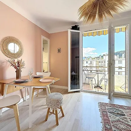 Pastel Apartment